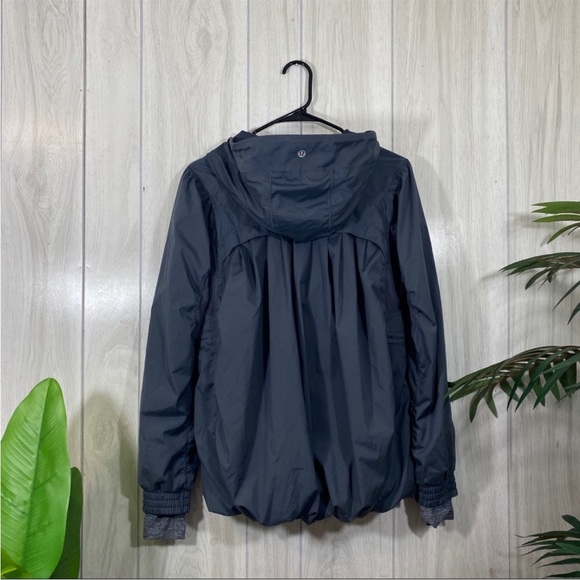 Lululemon Resolution Jacket size 6 - Picture 2 of 12